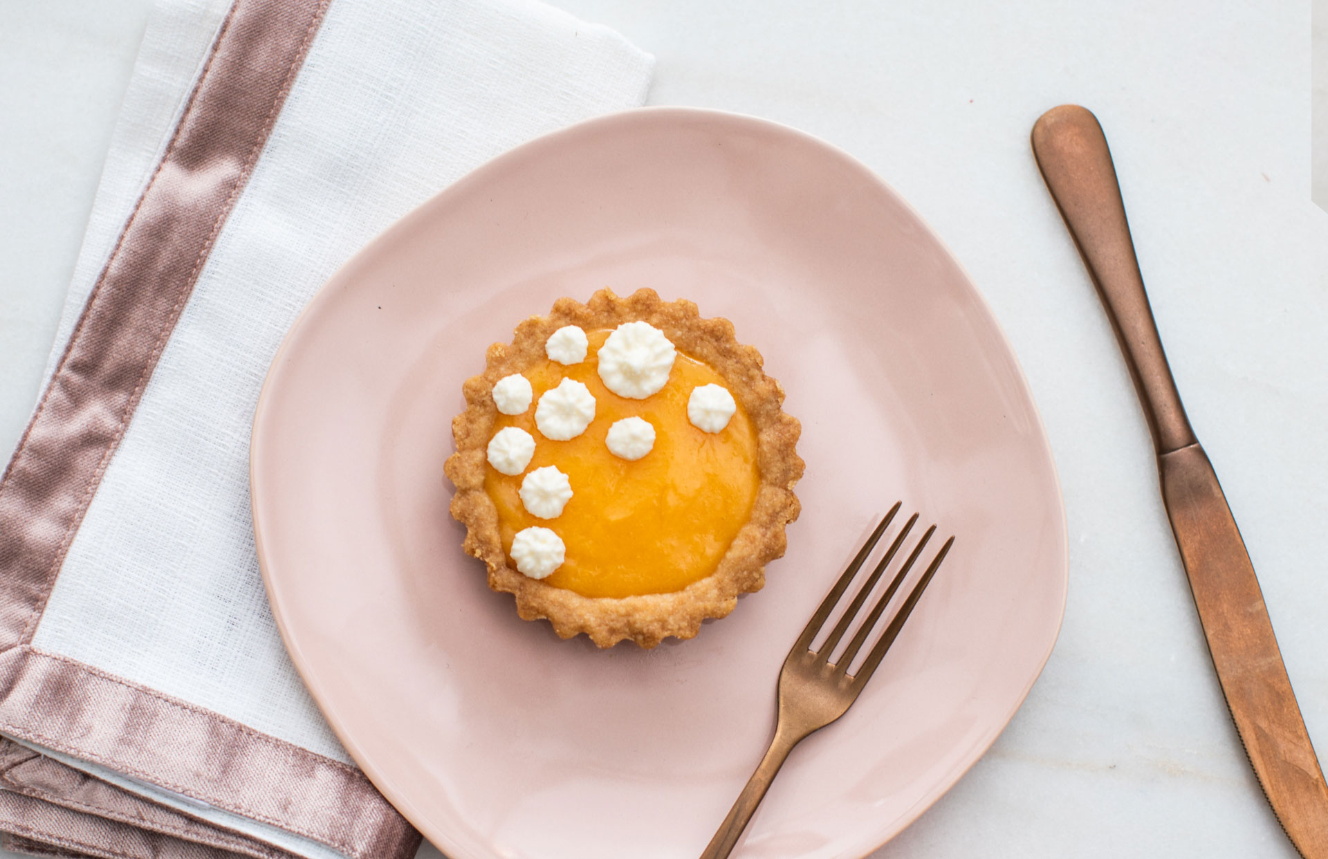 Grapefruit Curd Tartlet