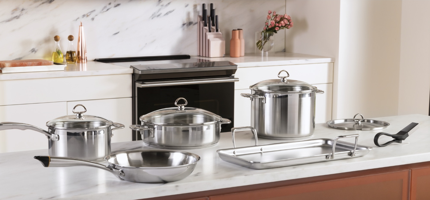 induction range with stainless steel cookware set