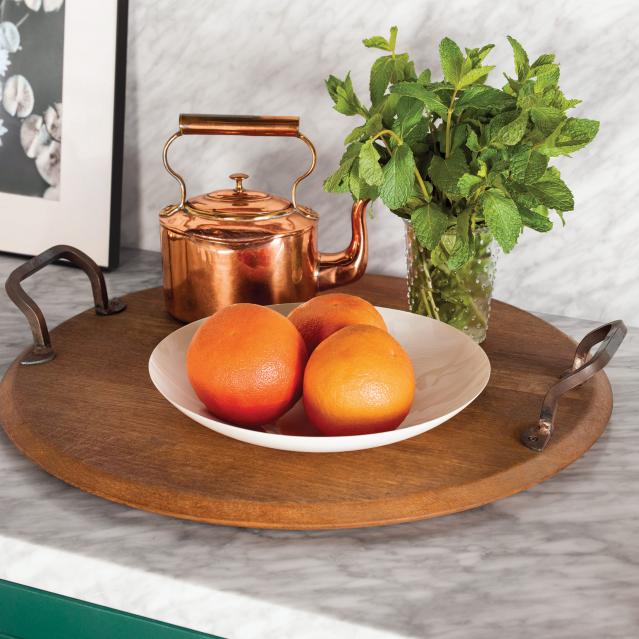 Copper teapot with mint